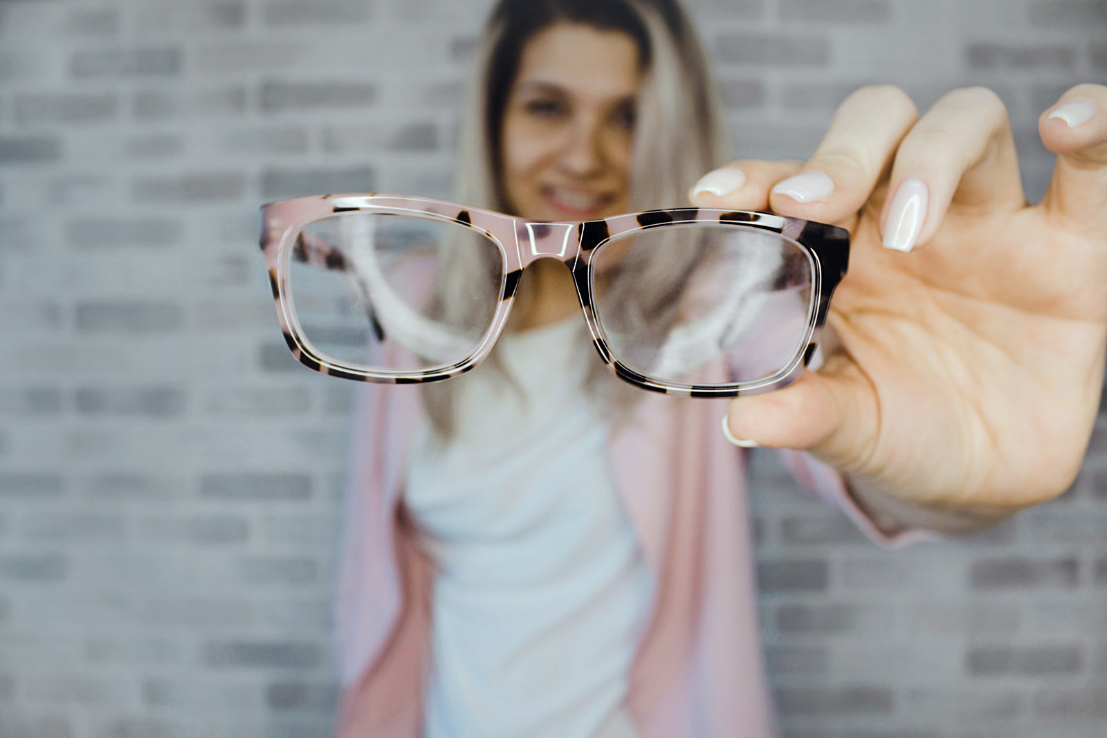 Tips on How to Keep Your Glasses From Fogging