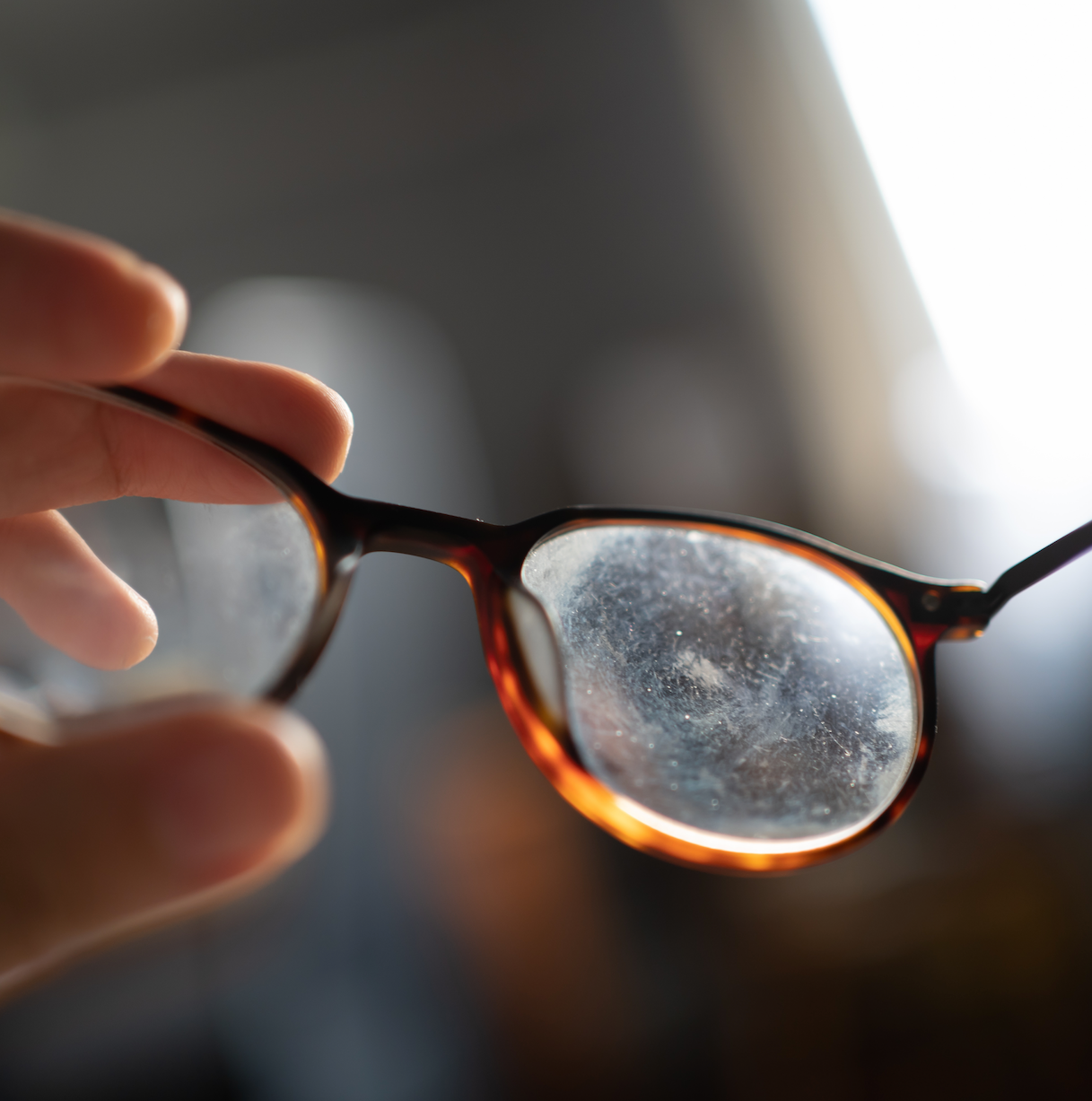 4 Ways to Clean Scratches on Glasses Lenses - China Factory